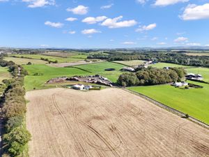 Photo 33- click for photo gallery